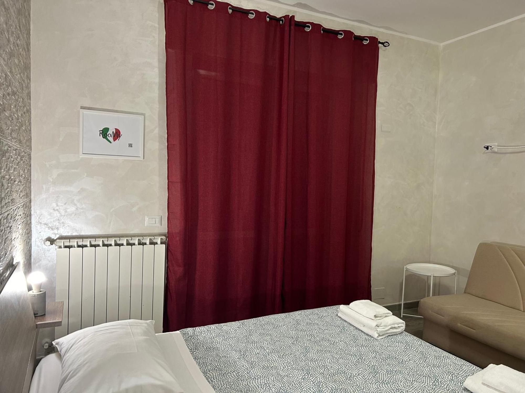 פיומיצ'ינו Guest House Il Faraone מראה חיצוני תמונה